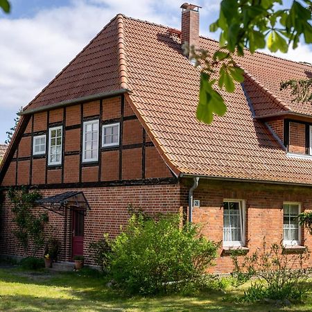 Ferienwohnung 1 Im Landhaus Am Wildpark Boek Esterno foto